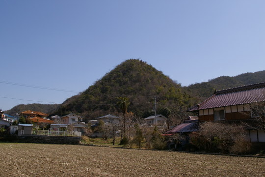 茶臼山城　遠景